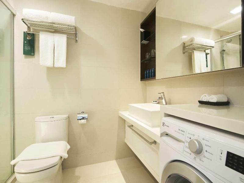 PARKROYAL Serviced Suites image