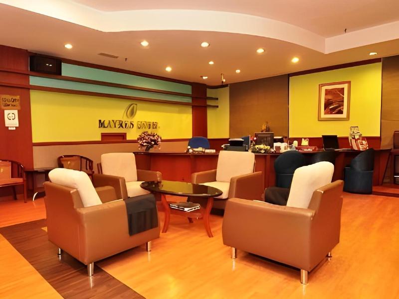 Mayres Hotel image 2