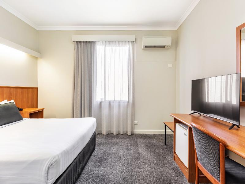 Metro Hotel Perth City image