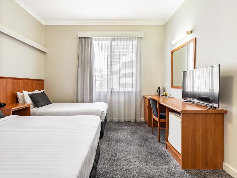 Metro Hotel Perth City image