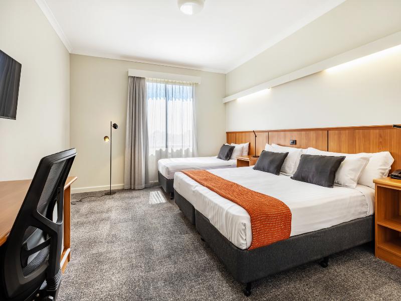 Metro Hotel Perth City image