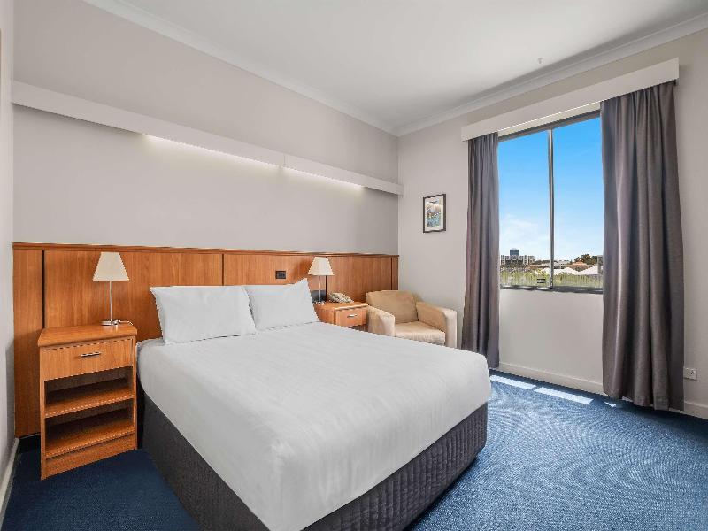 Metro Hotel Perth City image