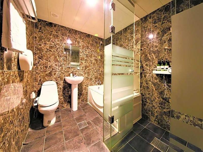 Elysee Hotel image
