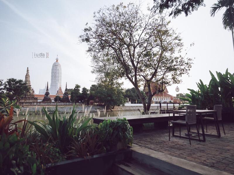 IUDIA On The River image