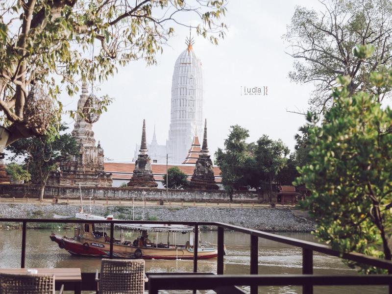 IUDIA On The River image