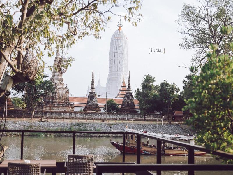 IUDIA On The River image