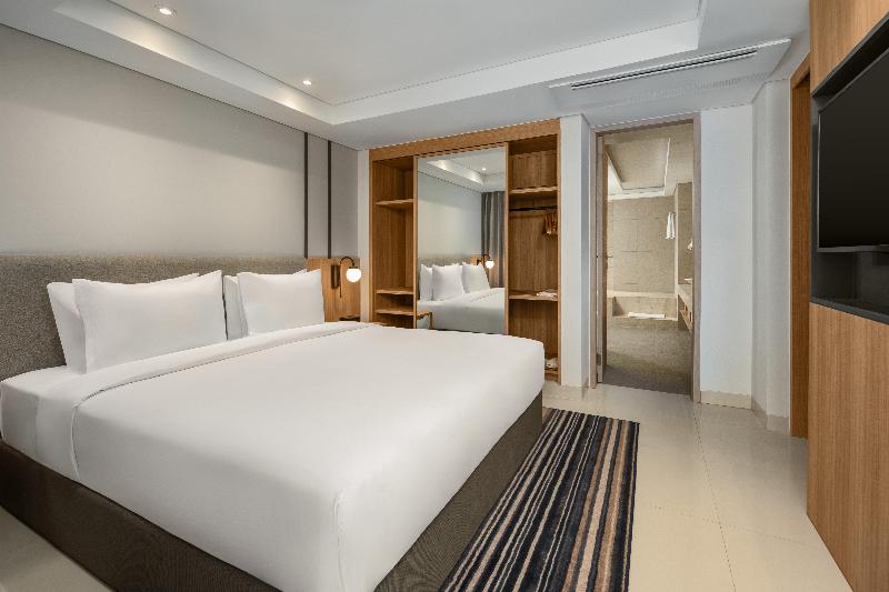 Holiday Inn Express Bali Sunset Road image