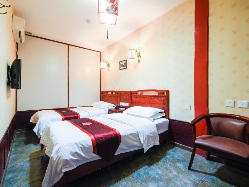 Qianmen Courtyard Hotel image