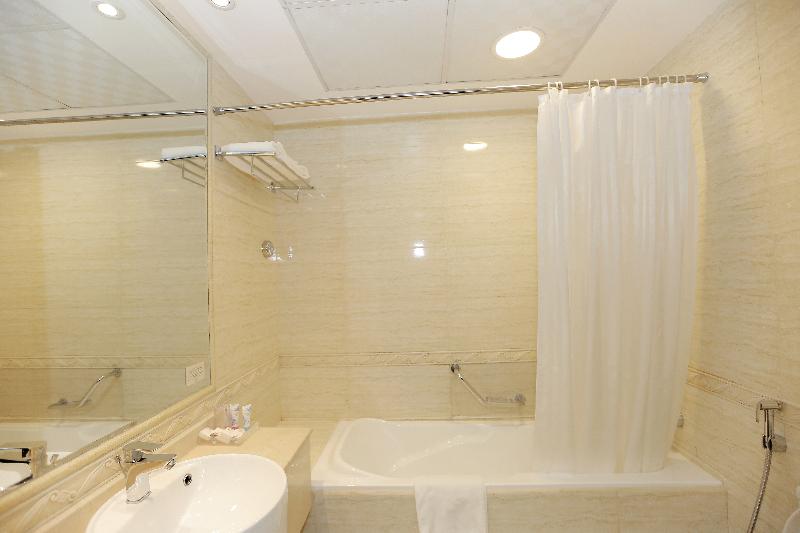 Ivory Grand Hotel Apartments image