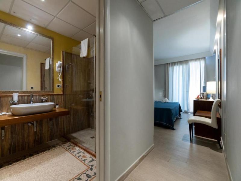 Hotel Aurora del Benessere image