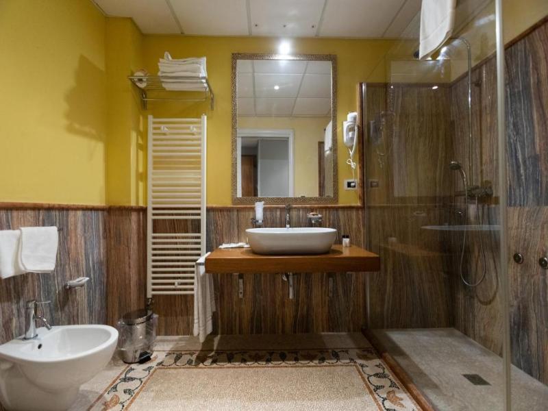 Hotel Aurora del Benessere image