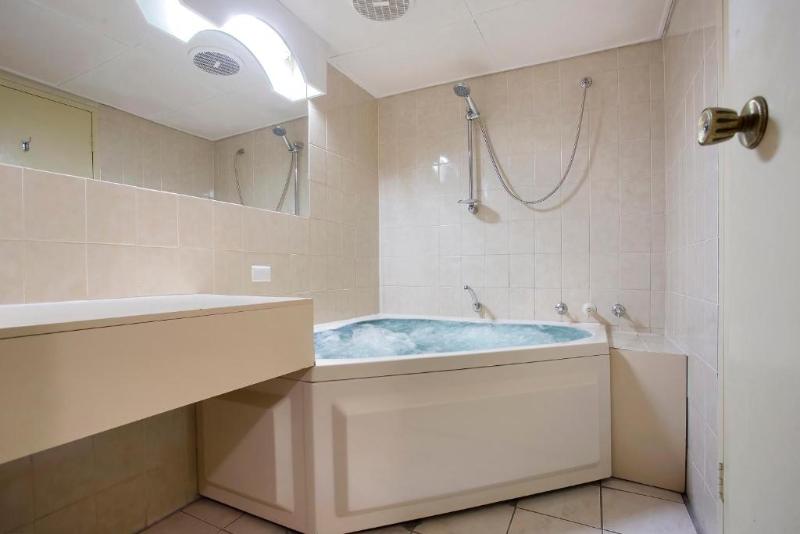 Central Court Motel image