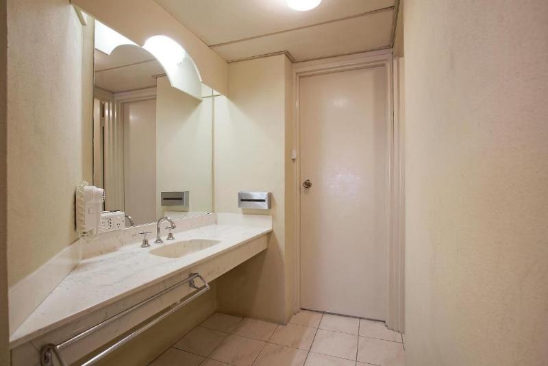 Central Court Motel image