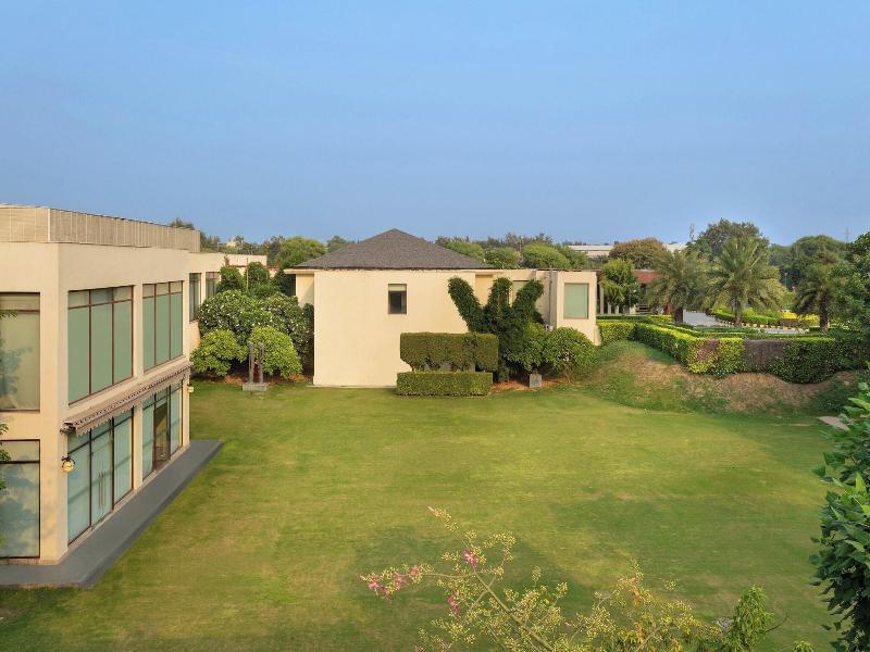 Four Points By Sheraton New Delhi Airport Highway image