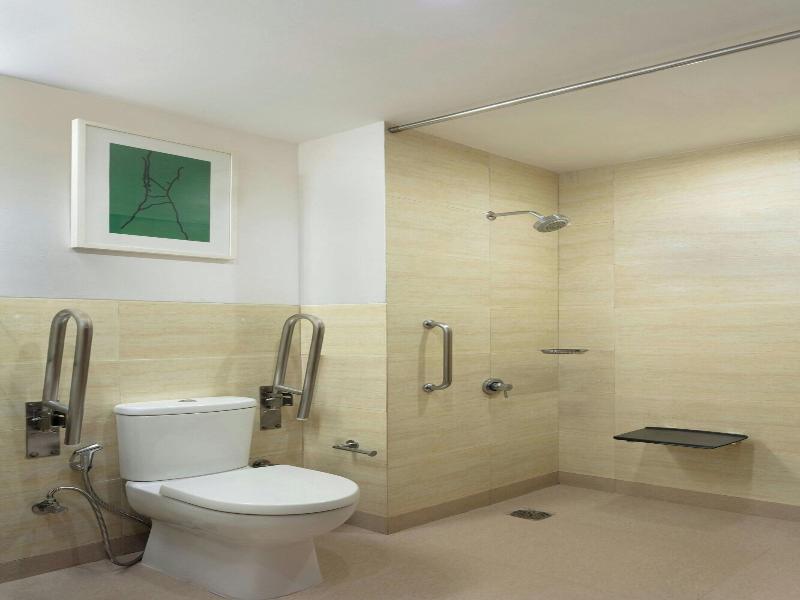 Four Points By Sheraton New Delhi Airport Highway image