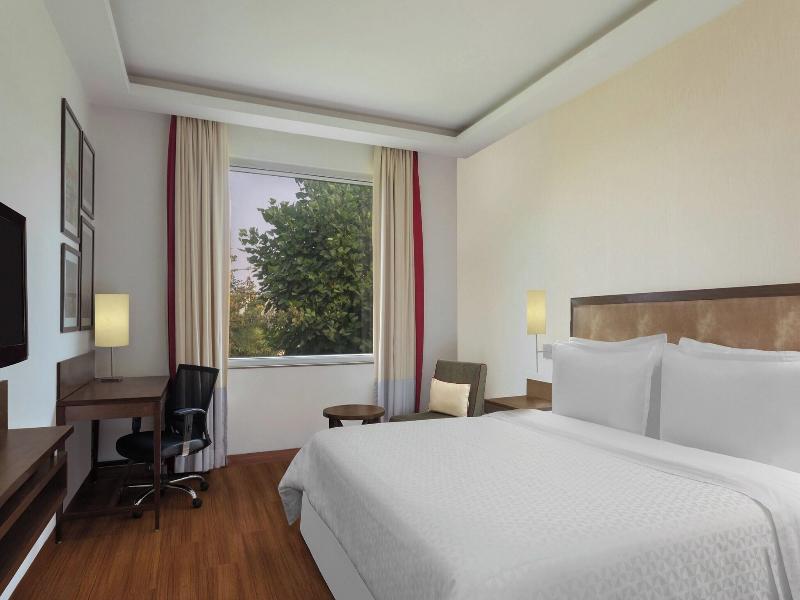Four Points By Sheraton New Delhi Airport Highway image