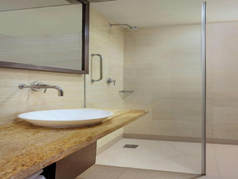 Four Points By Sheraton New Delhi Airport Highway image