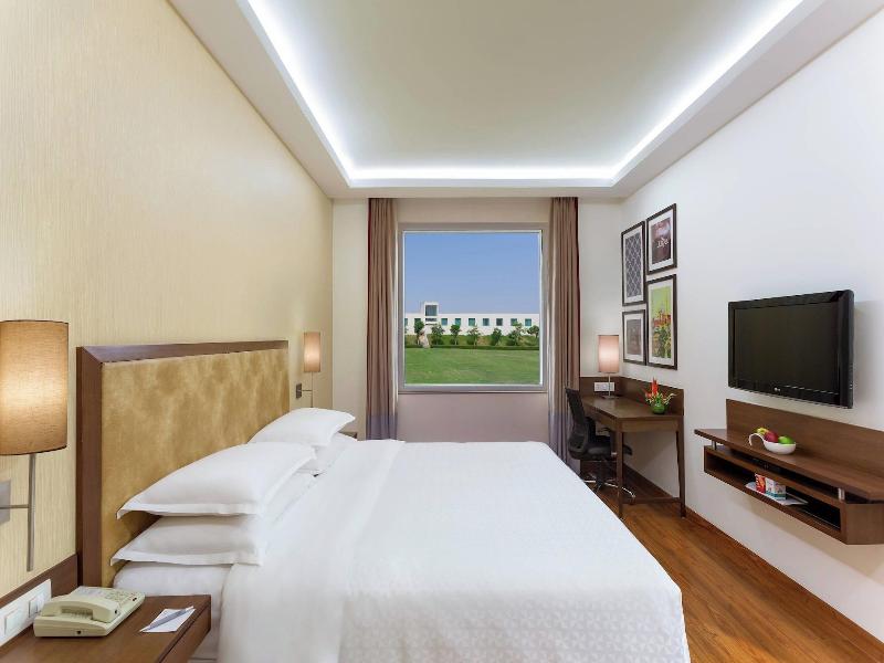Four Points By Sheraton New Delhi Airport Highway image