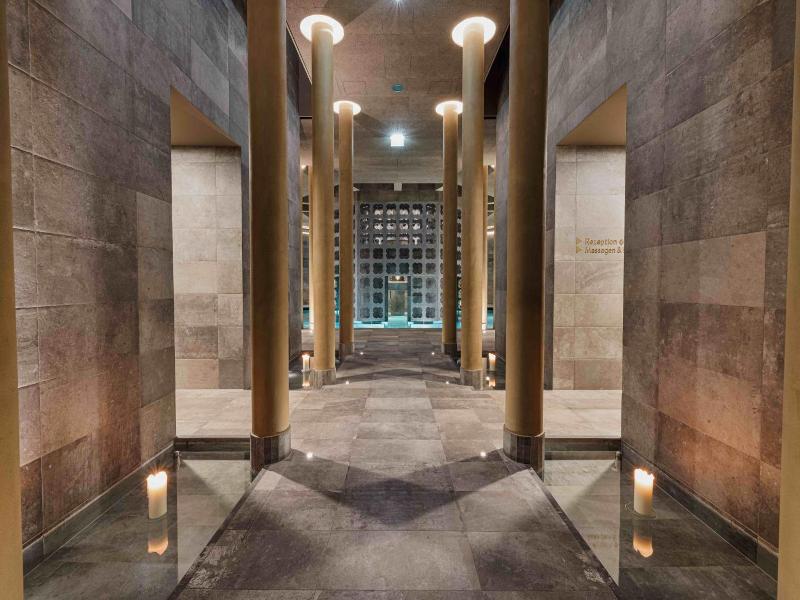 Therme Laa - Hotel & Silent Spa image