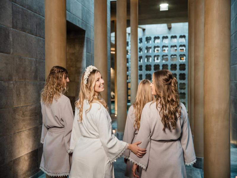 Therme Laa - Hotel & Silent Spa image
