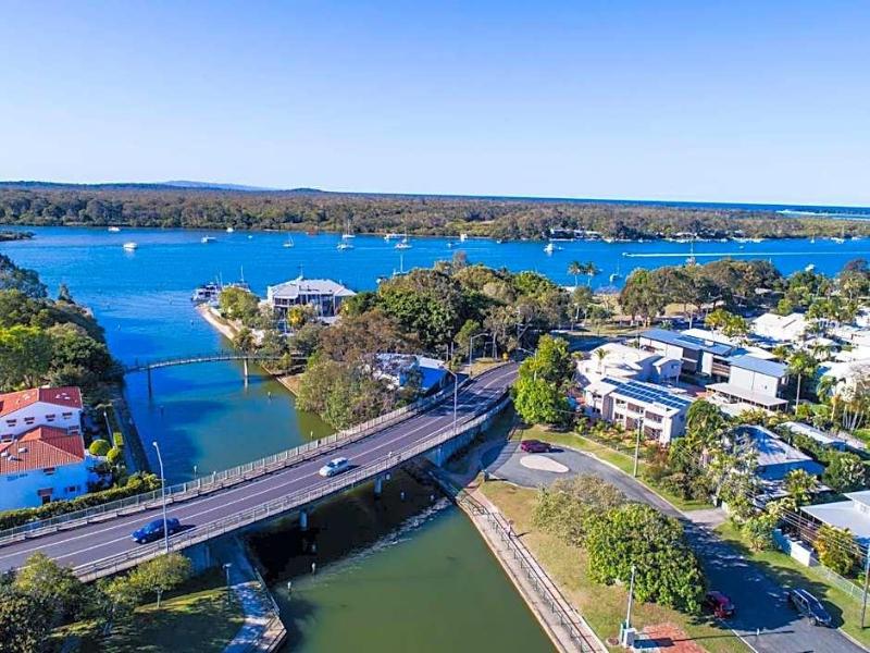 Noosa Sun Motel image