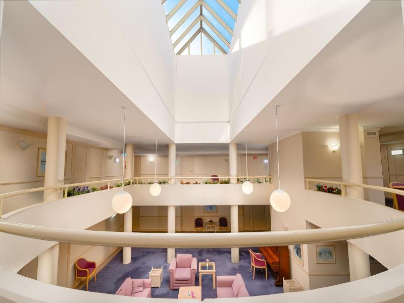 Wahroonga Waldorf Apartments Sydney image