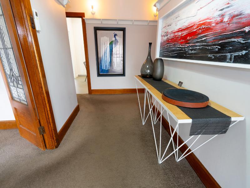 Sovereign Park Motor Inn image