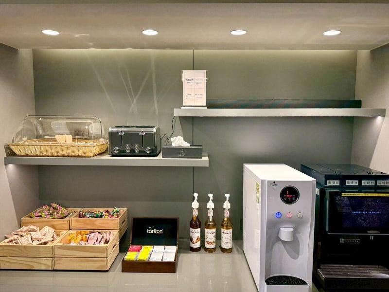 Kingshi Hotel Taipei image
