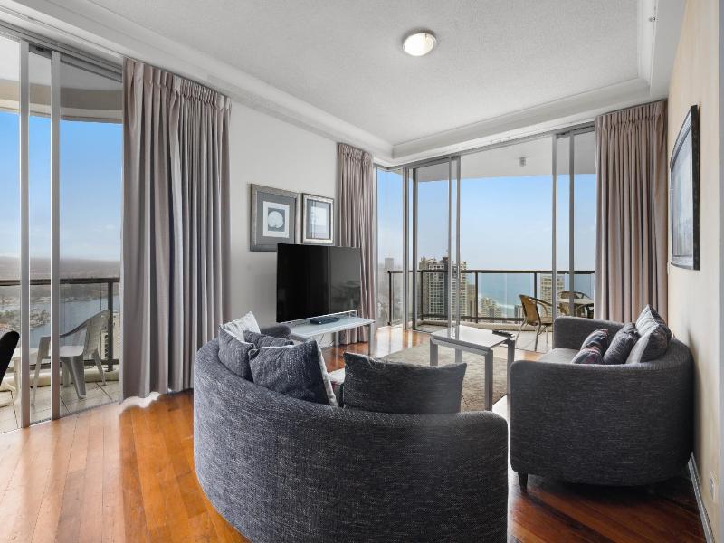 Chevron Renaissance Private Apartments image