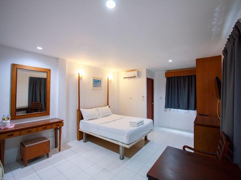 18 Coins Inn Pattaya image