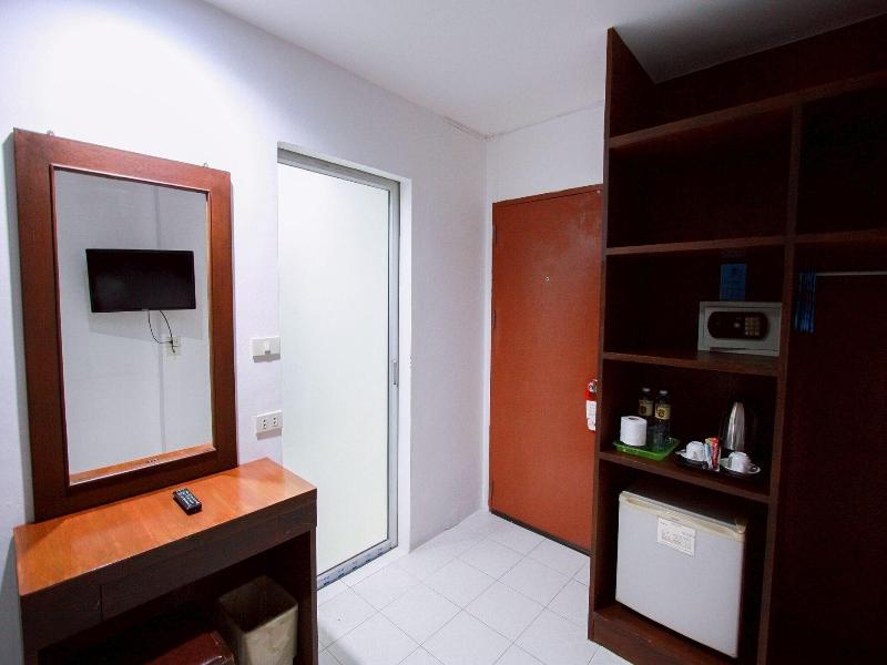 18 Coins Inn Pattaya image