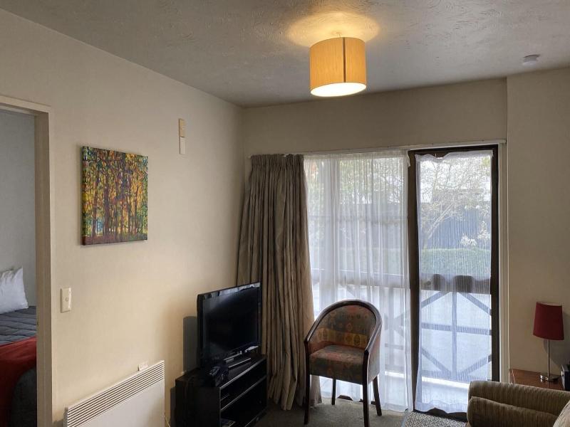 Southern Comfort Motel image