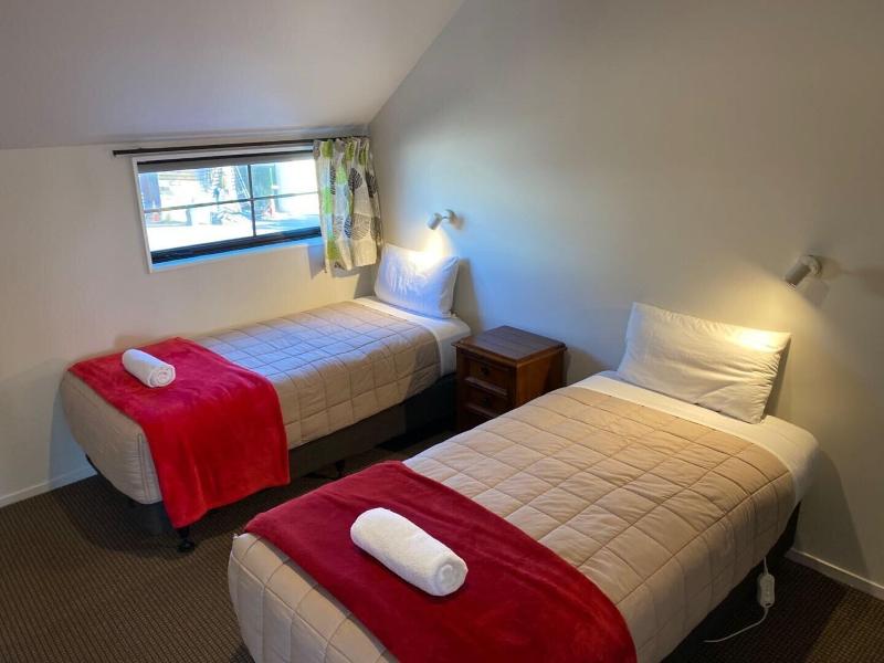 Southern Comfort Motel image