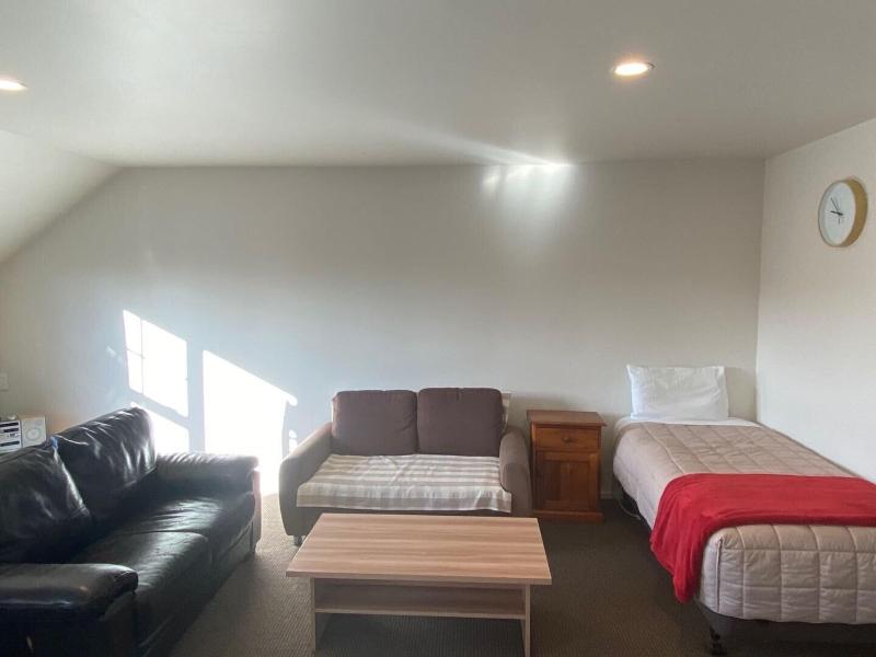 Southern Comfort Motel image