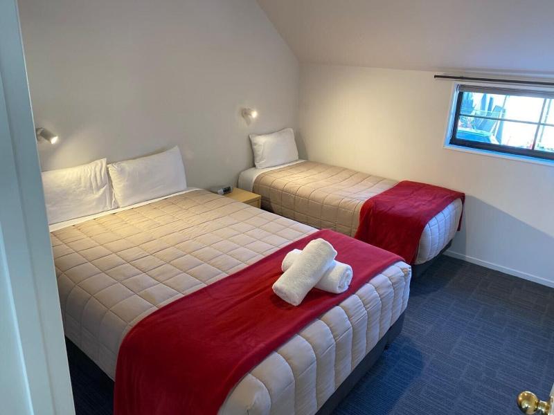 Southern Comfort Motel image