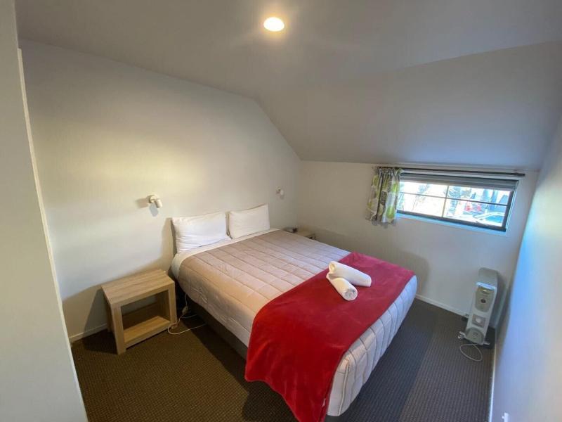Southern Comfort Motel image