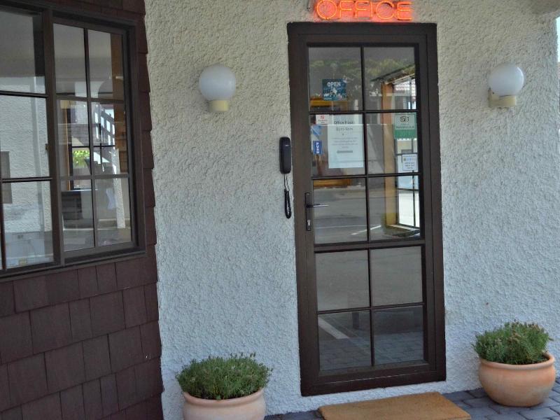 Southern Comfort Motel image