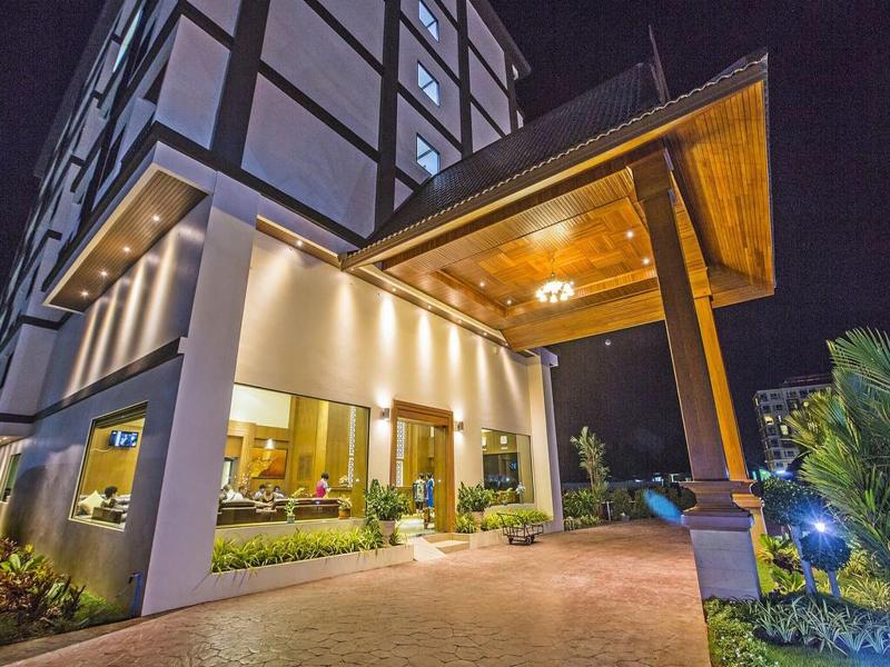 Airport Resort And Spa image
