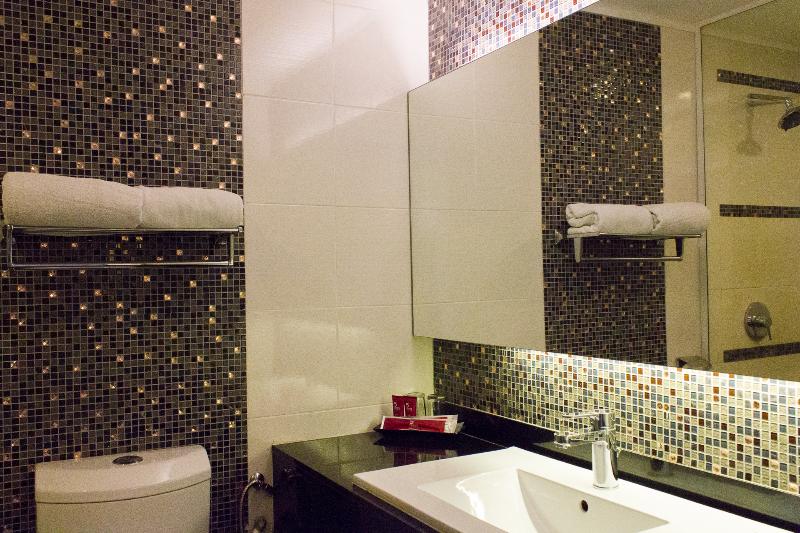 The 5 Elements Hotel image