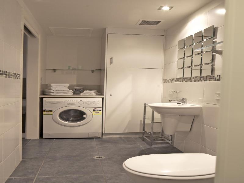Zero Davey  Boutique Apartment image