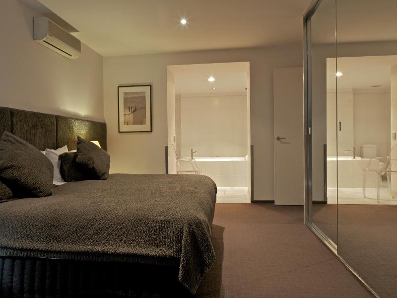 Zero Davey  Boutique Apartment image