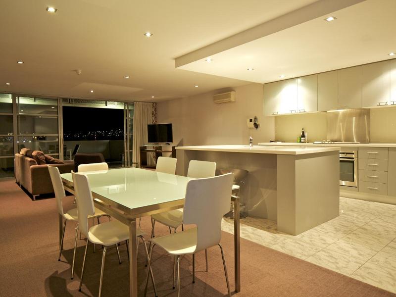 Zero Davey  Boutique Apartment image