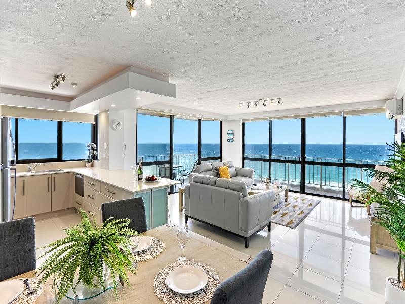 Breakers North Apartments image