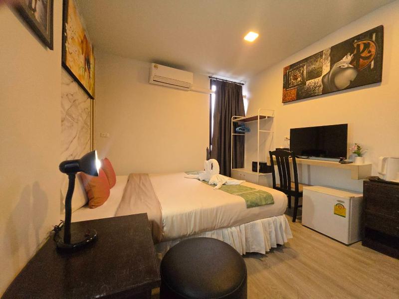 The Nice Patong Hotel image