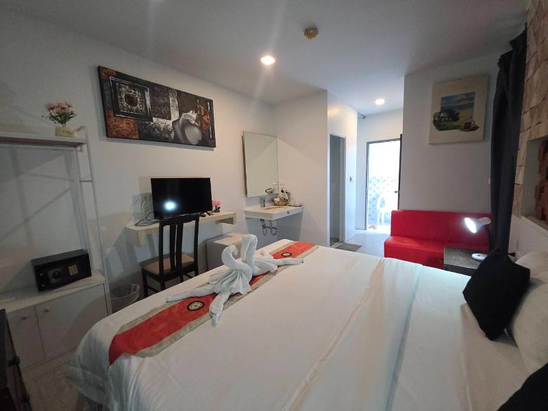 The Nice Patong Hotel image