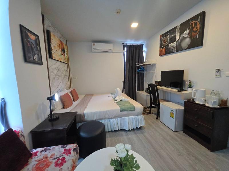 The Nice Patong Hotel image