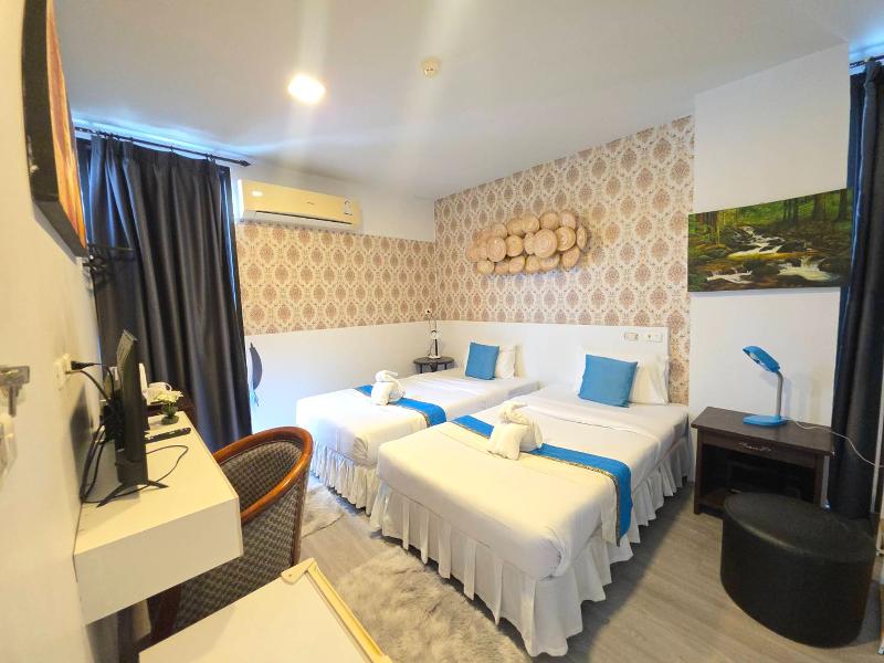 The Nice Patong Hotel image