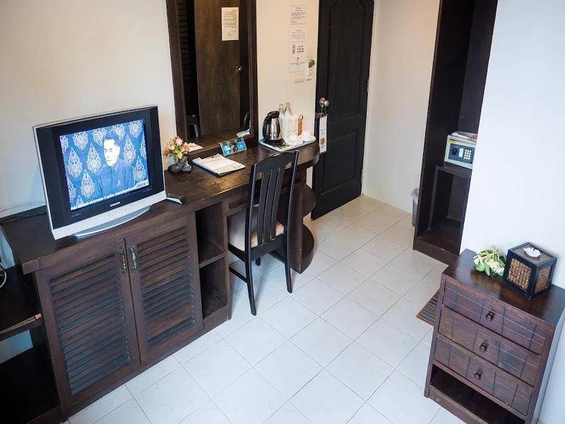 The Nice Patong Hotel image