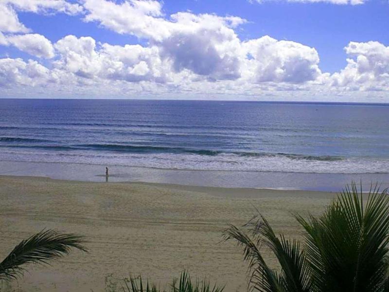 Surfers Horizons Absolute Beachfront Holiday Apart image