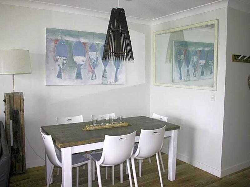Surfers Horizons Absolute Beachfront Holiday Apart image
